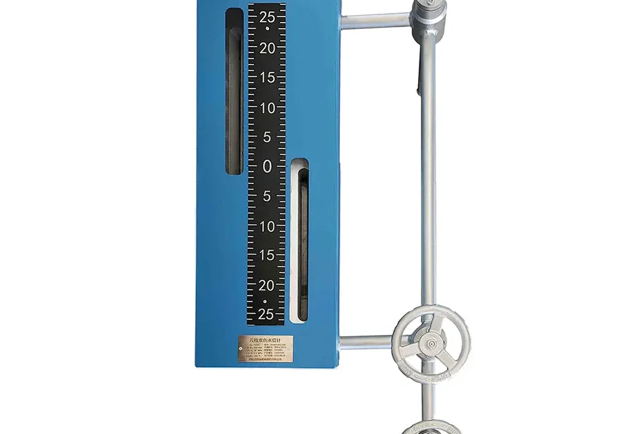 Bi color level gauge side mounted with scale and isolation valves