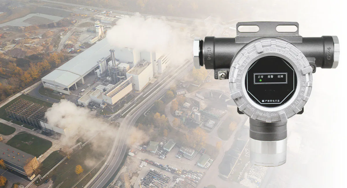 Fixed combustible gas detector installed in an industrial plant for continuous gas leak monitoring and safety alarm