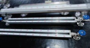 Glass sight glass level gauge for industrial tank level monitoring Liquid level measurement and display device for storage tanks