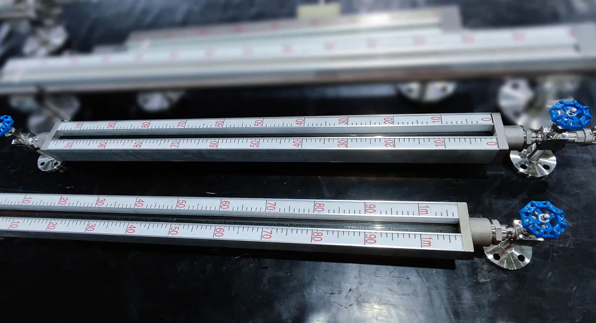 Glass sight glass level gauge for industrial tank level monitoring Liquid level measurement and display device for storage tanks