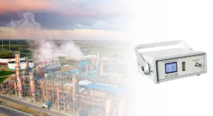 Combustion gas analyzer for measuring emissions in industrial combustion processes