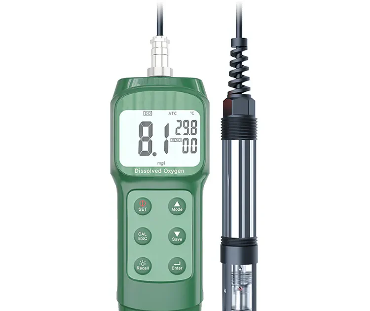 Medidor verde de oxígeno disuelto, que muestra la concentración de oxígeno y la temperatura, adecuado para pruebas de calidad del agua