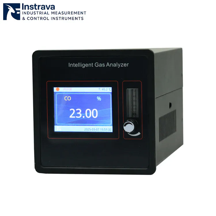 Analizador de gases inteligente que muestra en tiempo real datos de concentración de gas O₂ y temperatura.