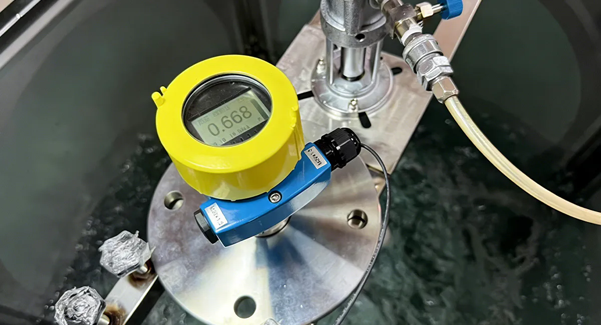 Level Sensor for precise liquid measurement