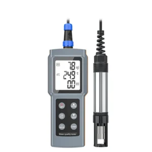 Портативный измеритель растворенного кислорода с экраном дисплея и автоматической температурной компенсацией.