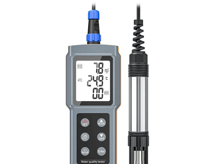 Medidor portátil de oxígeno disuelto con pantalla de visualización y compensación automática de temperatura.