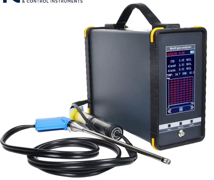 Penganalisis multi gas portabel dengan probe untuk pemantauan gas industri