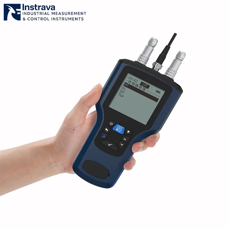 Handheld multiparameter water quality meter measuring pH, EC, DO and turbidity for field water analysis