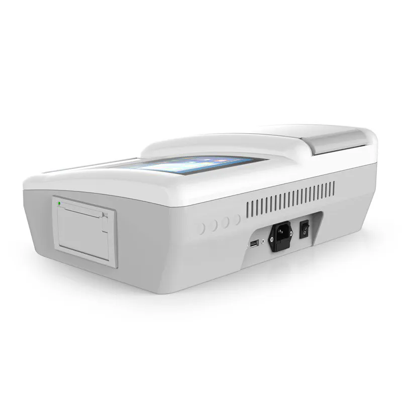 Tampak depan pengukur kekeruhan benchtop dengan antarmuka layar sentuh, port USB, saluran masuk daya, dan sakelar daya di samping.