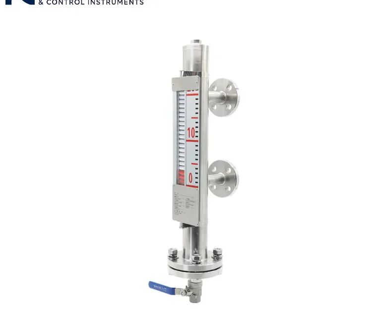 Indicador de nivel de columna abatible magnético de montaje lateral equipado con una válvula de drenaje inferior y bridas industriales estándar.