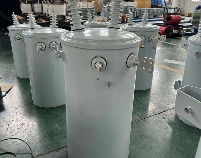 Single-phase pole-mounted oil-immersed distribution transformer, outdoor pole-mounted design, for 10kV/12kV single-phase distribution systems